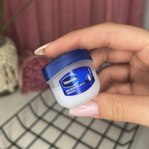 مینی بالم لب وازلین